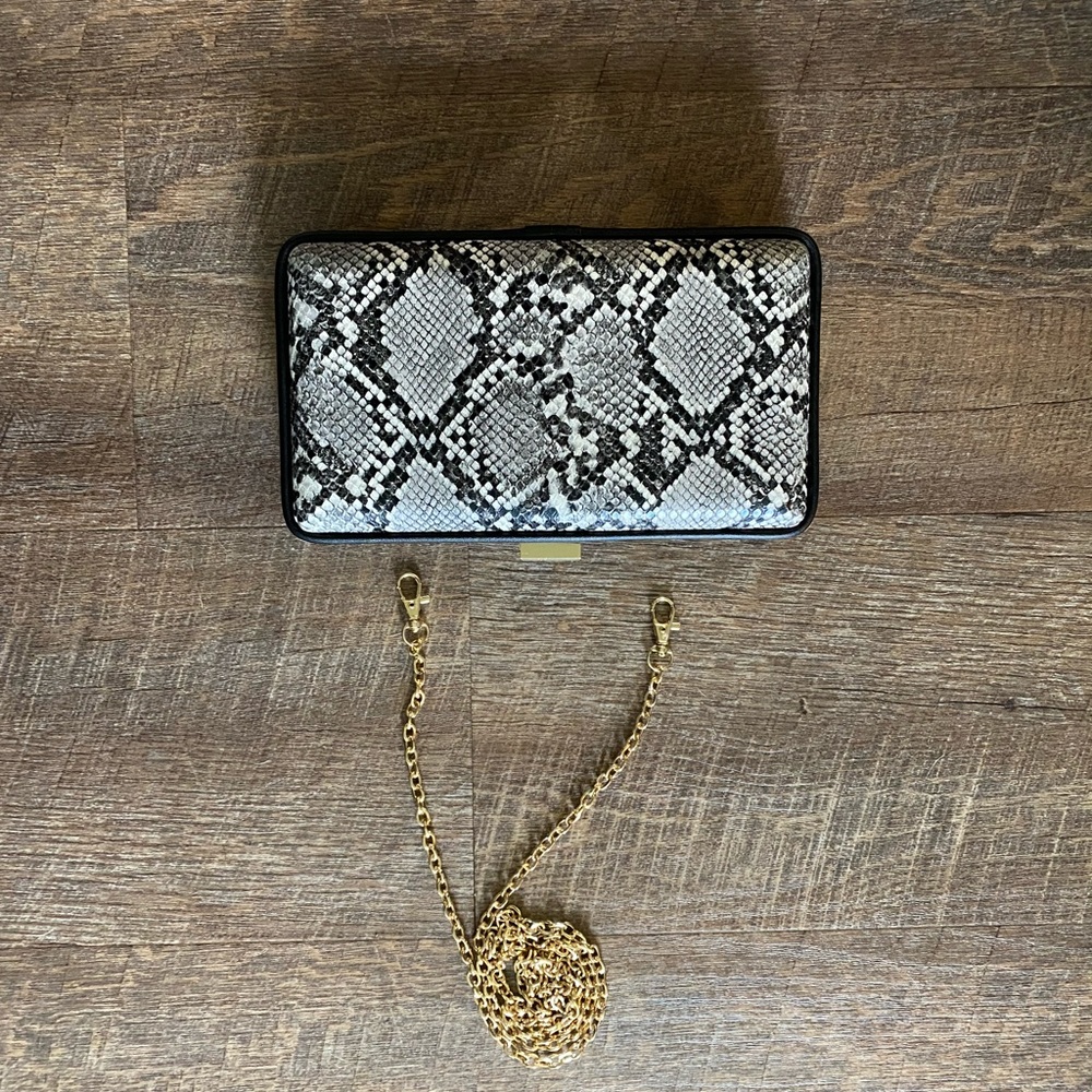 FRANCESCA’s | Snake print Clutch w/ optional strap